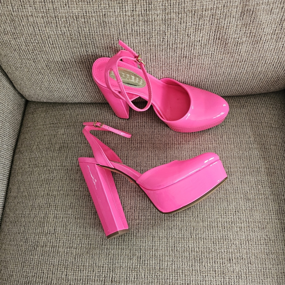 Express Platform Pumps - image 2